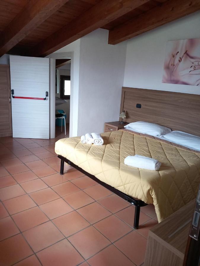 Agriturismo L'Ulivo Padula Zewnętrze zdjęcie