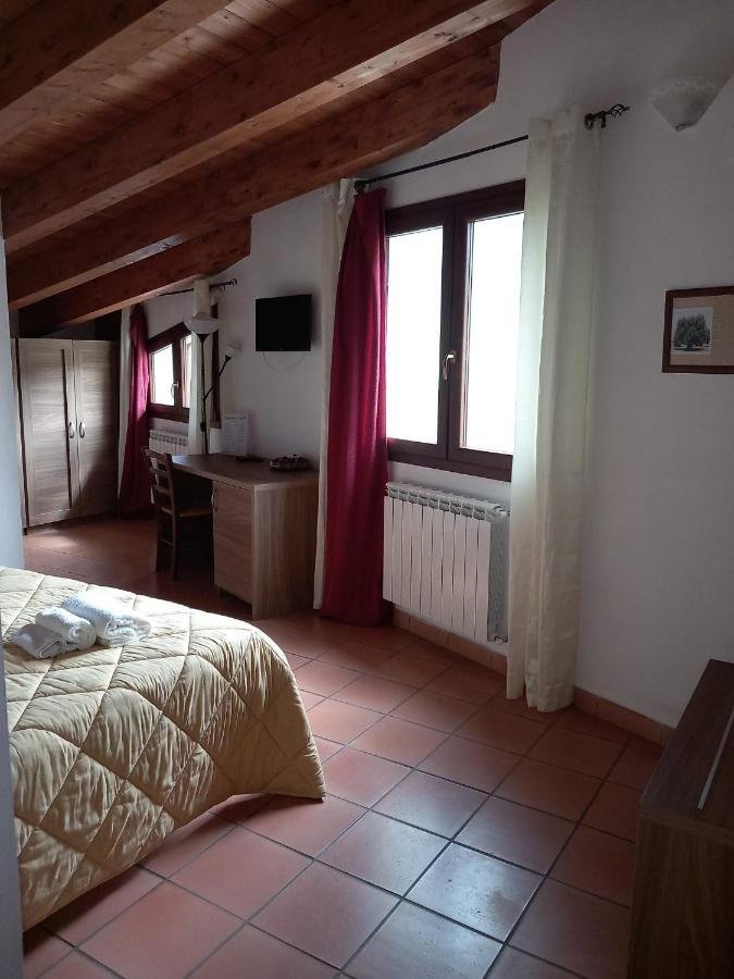 Agriturismo L'Ulivo Padula Zewnętrze zdjęcie