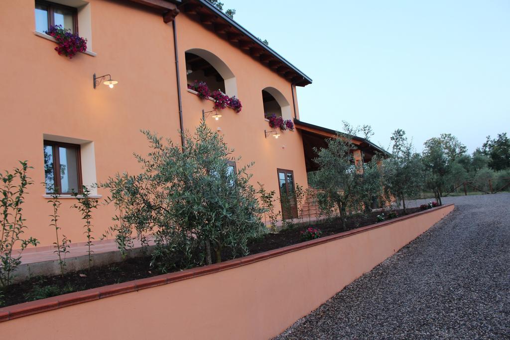 Agriturismo L'Ulivo Padula Zewnętrze zdjęcie