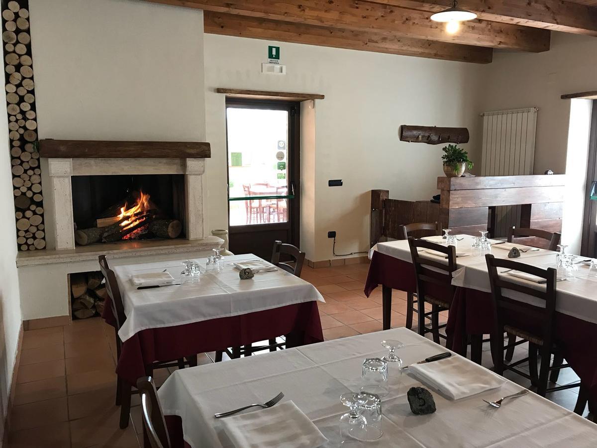 Agriturismo L'Ulivo Padula Zewnętrze zdjęcie