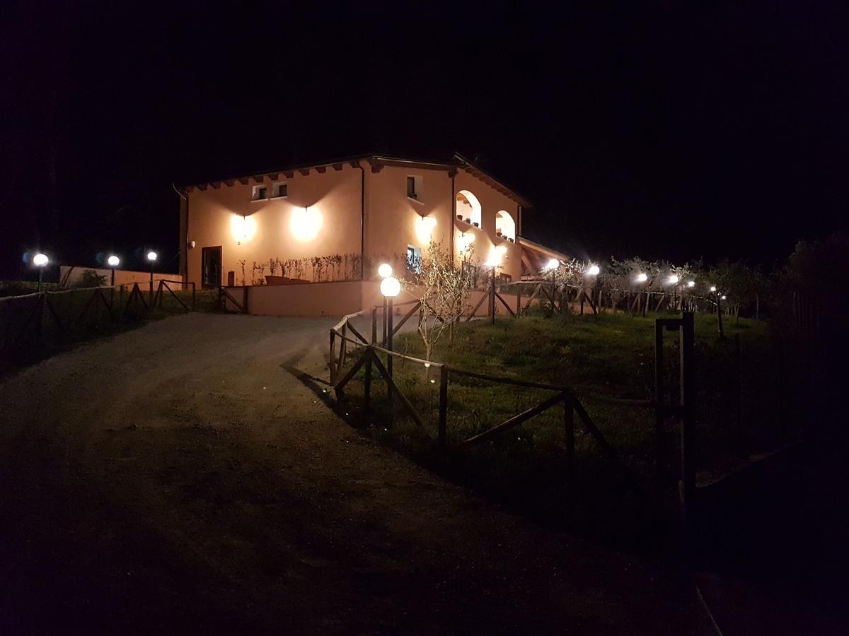 Agriturismo L'Ulivo Padula Zewnętrze zdjęcie